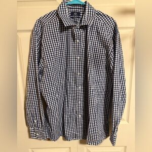 Dockers men’s XL blue and White Checkered long sleeve button down Shirt
